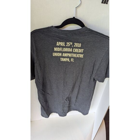 FOO FIGHTERS Band Concert Tour T Shirt April 25 2018 Tampa Medium - Picture 3 of 3